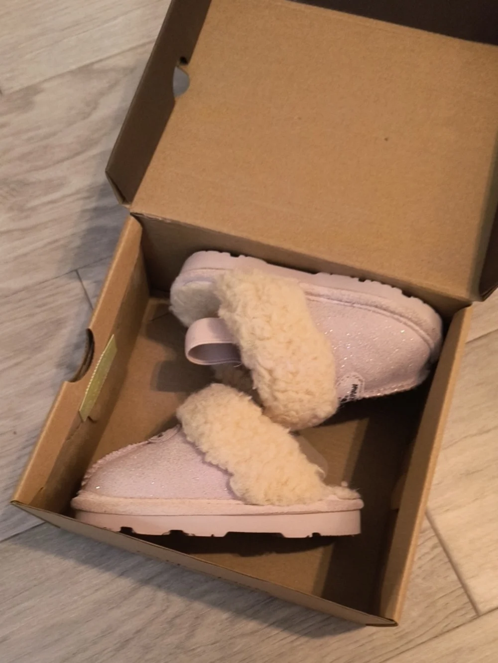 Bearpaw Loki Slippers